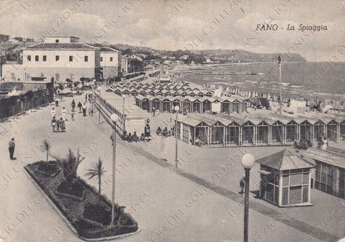 Fano spiaggia animata - , pesaro
