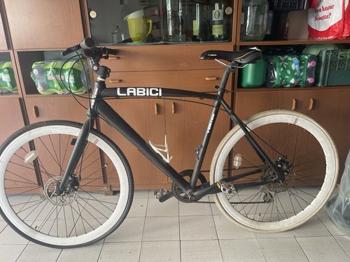 Labici bicicletta nera - bicicletta, a