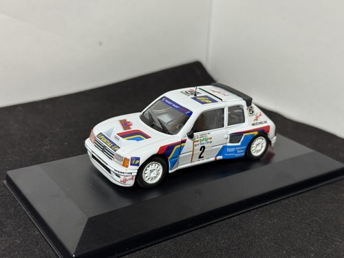 Peugeot 205 t16 evo 2 - t16,