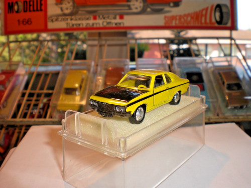 Opel manta schuco 1 66 - sr,, 1:66