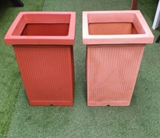 pm 65 VASO IN RESINA PILONE MILLERIGHE