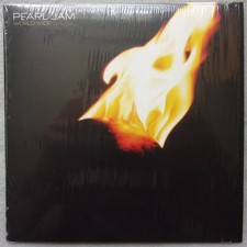 PEARL JAM "World wide suicide