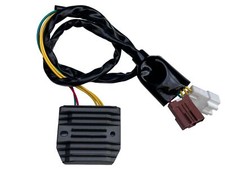 REGOLATORE DI TENSIONE