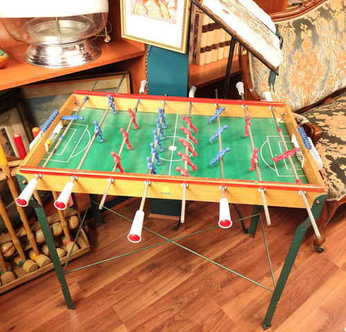 Gioco vintage calcio balilla