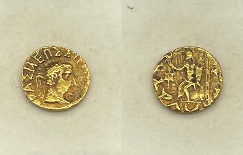 Moneta oro antica - g),