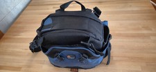 Borsa fotografica tracolla e marsupio Lowepro