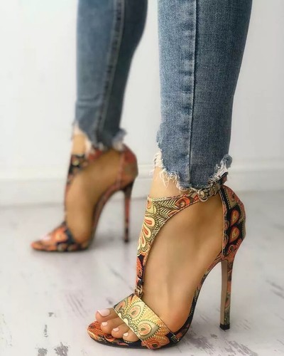 Sandali stiletto colorato