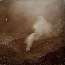 ITALIE Vésuve Grand cratère