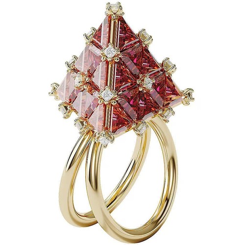 Anello cocktail triangolo