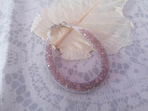 Bracciale rete con - , mezzi
