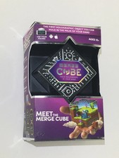 Merge Cub gioco olografico per esplorare pianeti e galassie nel palmo della mano