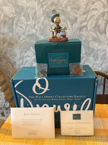 Wdcc disney pinocchio figurine - disney,