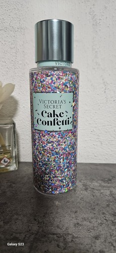 Victoria secret cake - secret,