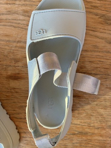 Scarpe ugg usate una - usate,