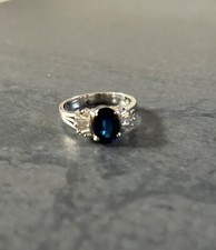 18kt white gold sapphire and
