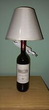 lampada da tavolo fatta con Bottiglia Di Vino Bolgheri Ornellaia 