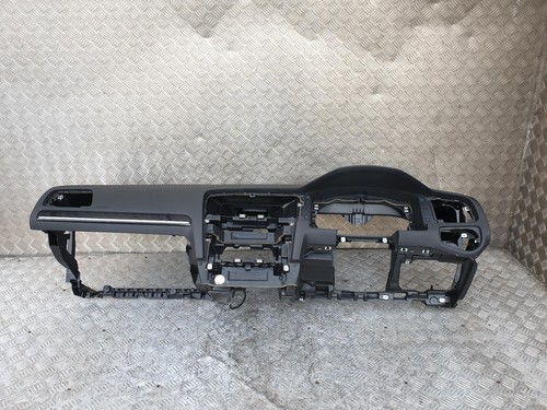 Volkswagen golf dashboard - volkswagen,