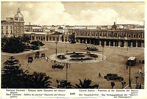 Bari stazione centrale - -,
