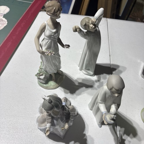 Lladro pieces lot - lladro,