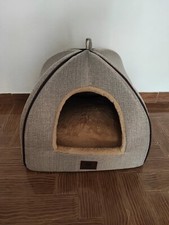 Cuccia Chiusa Per Cani e Gatti