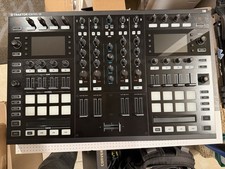 Traktor Kontrol S8 Quad Deck