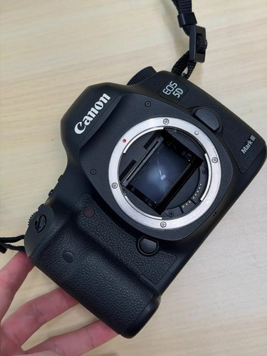 Canon eos mark iii 3mp - mark,