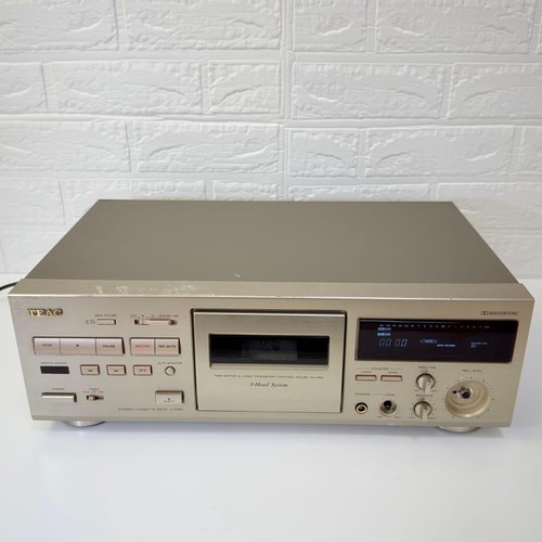 Teac 1050 cassette deck - cassette,
