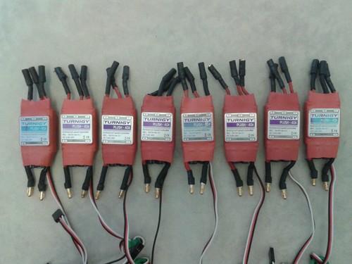 Turnigy peluche 40a - escs, x8