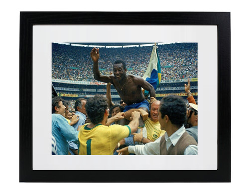 Foto pelé celebra mondiali - pelé,
