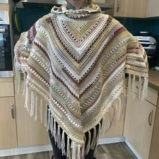 Poncho/scialle fatto a mano