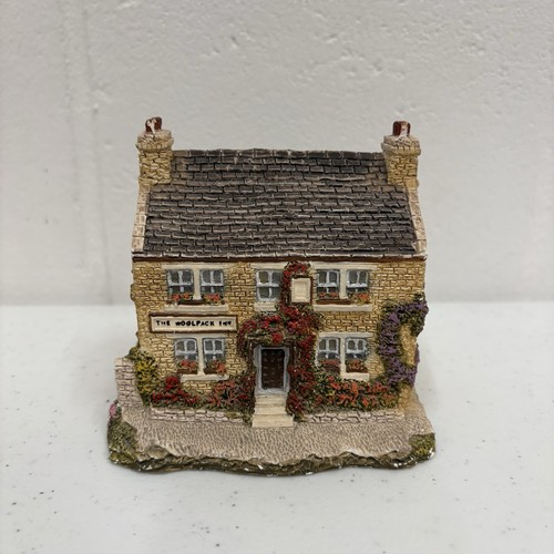 Emmerdale woolpack inn - emmerdale,
