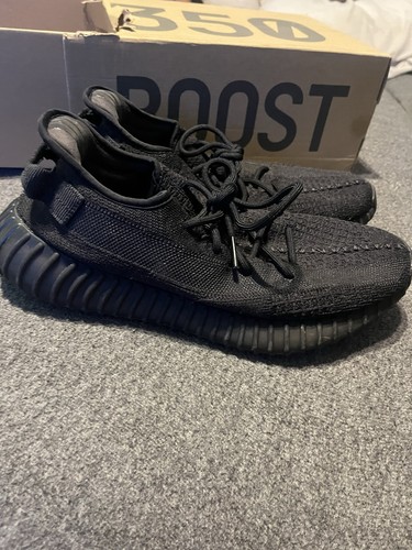 Adidas yeezy boost - adidas, 2019