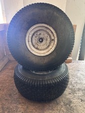 Rasaerba a sella pneumatici