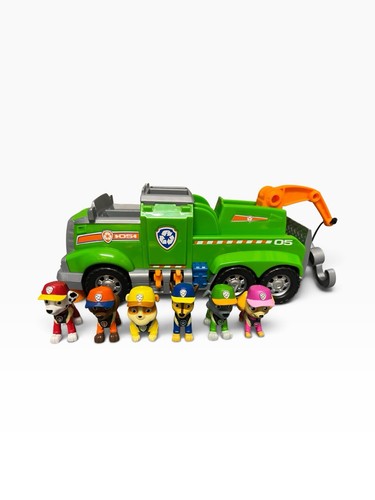 Paw patrol rocky ultimate team - rocky,