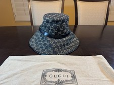 Cappello denim a tesa larga