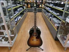 GIBSON J-45 VOS Chitarra