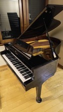 Pianoforte mezza coda Rösler