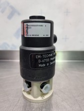 Attuatore pneumatico a quarto