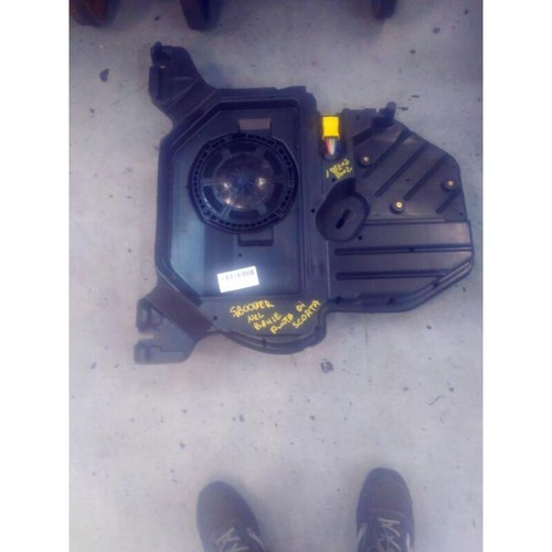 Subwoofer post peugeot 2008 - subwoofer, post.