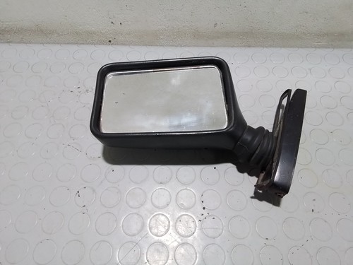 Specchio retrovisore per auto