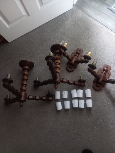 Luci legno fatte a - a, mano