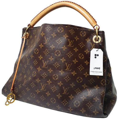 Tariff free authentic louis - free,