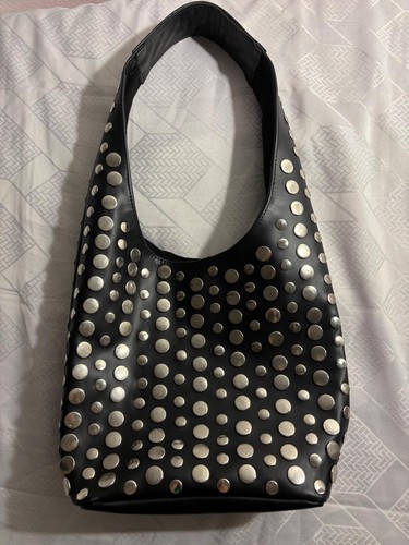 Borsa nera con borchie - con, vera