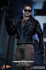 NUOVO Hot Toys T800 Terminator