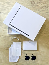 Scatola Macbook pro 13", Chip apple M2 Air, Colore nero, Numero modello: A2681