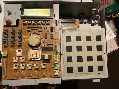 Akai mpc 2000 drum machine - drum,