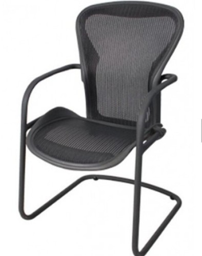 Herman miller aeron side - side, chair