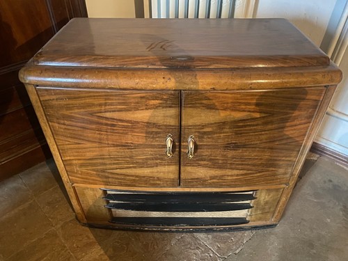 Mobile vintage bar radio - , e