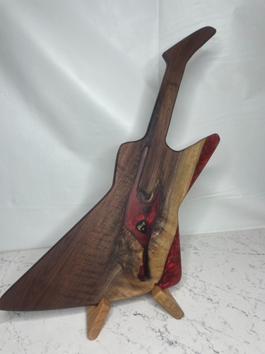 Guitar erie board - -,