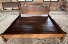 Letto matrimoniale in legno